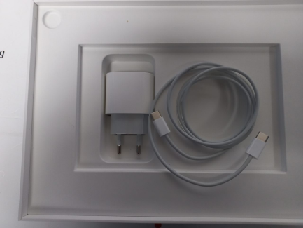 Zdjęcie przedmiotu: Tablet Apple iPad Air 10.9" 256GB Wi-Fi + Cellular - zielony, kod prod. MYH72FD/A + Rysik Apple Pencil (2. generacja) kod prod. MU8F2ZM/A