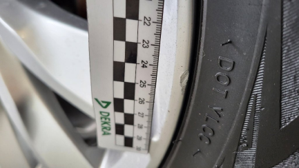 Zdjęcie przedmiotu: Volvo S90 D4 Momentum aut Oświadczenie o utracie DR