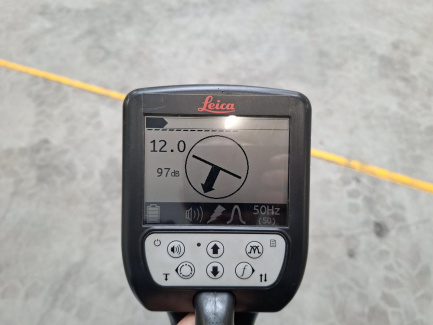 Zdjęcie przedmiotu: Wykrywacz instalacji podziemnych LEICA ULTRA STANDARD