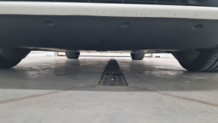 Zdjęcie przedmiotu: Tesla Model Y Performance AWD