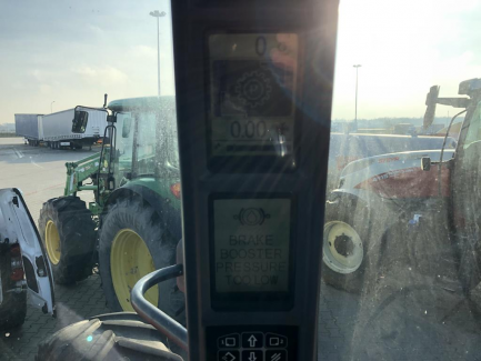 Zdjęcie przedmiotu: Steyr 6185 CVT Eco-Tech farm tractor