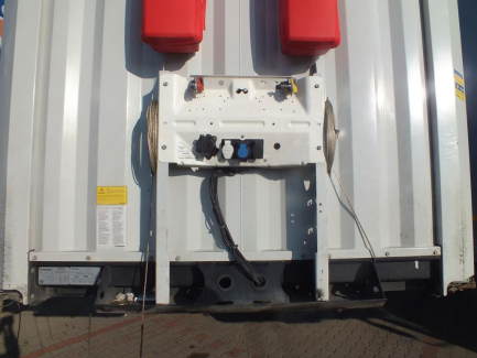 Zdjęcie przedmiotu: KRONE SD Curtain trailer