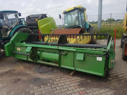 Zdjęcie przedmiotu: Kombajn Zbożowy John Deere W 330 Z HEDEREM I STOŁEM DO RZEPAKU