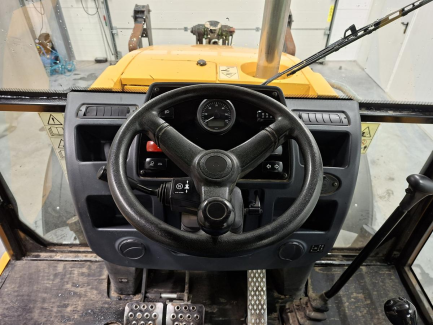 Zdjęcie przedmiotu: Koparko-ładowarka MECALAC TLB 870