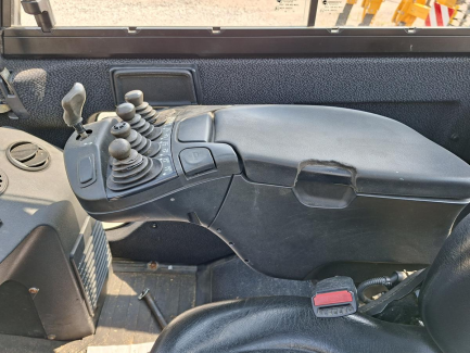 Zdjęcie przedmiotu: W&oacute;zek widłowy LINDE H30CNG-02