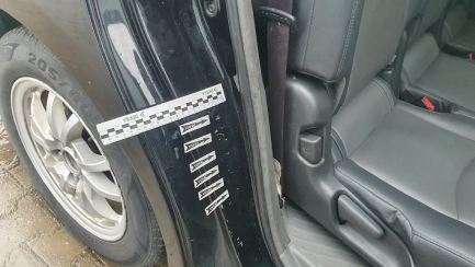 Zdjęcie przedmiotu: Toyota Prius 1.8 HSD Premium