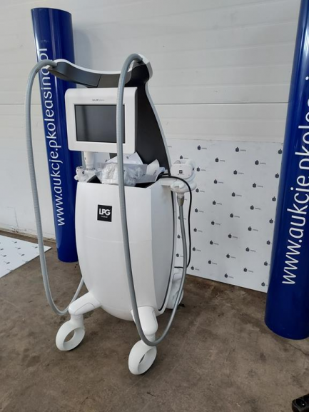 Zdjęcie przedmiotu: A medical device for the regeneration and stimulation of skin tissues with LPG CELLU M6 ALLIANCE