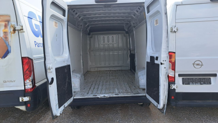 Zdjęcie przedmiotu: Opel Movano E6.4 3.5t L3H2