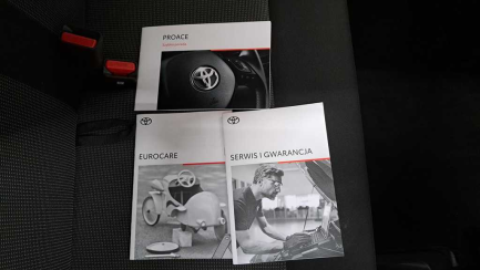 Zdjęcie przedmiotu: Toyota PROACE Verso 2.0 D-4D E6EA 2.9t Medium Business Aut.