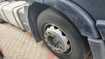 Zdjęcie przedmiotu: Iveco AS440T/P 4x2 Hi-Way