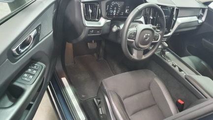 Zdjęcie przedmiotu: Volvo XC60 Kombi D4 SCR Momentum aut