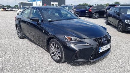 Zdjęcie przedmiotu: Lexus IS300h Elegance