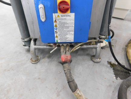 Zdjęcie przedmiotu: A set for spraying and polyurethane injection