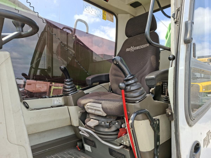Zdjęcie przedmiotu: SENNEBOGEN 825 material handler