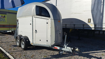 Zdjęcie przedmiotu: Przyczepa Do przewozu koni Boeckmann CHAMPION 2.4t