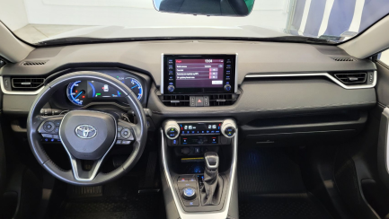Zdjęcie przedmiotu: Toyota RAV4 2.5 Hybrid Executive 4x4