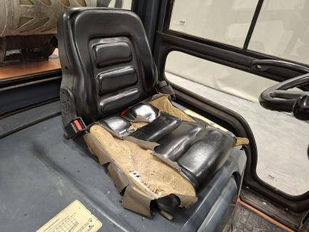 Zdjęcie przedmiotu: W&oacute;zek widłowy HANGCHA CPQD25N-RW22