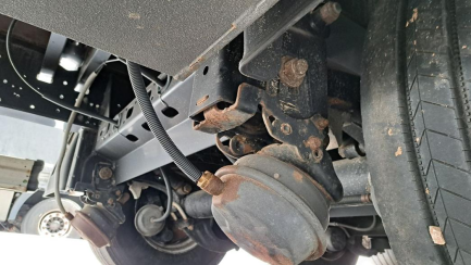 Zdjęcie przedmiotu: KASSBOHRER MEGA Skrzyniowa