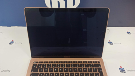 Zdjęcie przedmiotu: Notebook / Laptop Apple MacBook Air 13'' 1,6GHz dual-core 8-th generation Intel Core i5 processor, 256GB złoty prod. MVFN2ZE/A