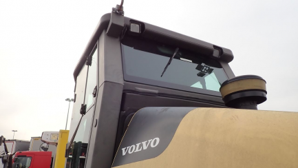 Zdjęcie przedmiotu: VOLVO SD122 DX combination roller