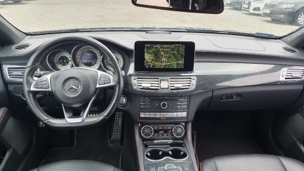 Zdjęcie przedmiotu: Mercedes-benz CLS550 sedan