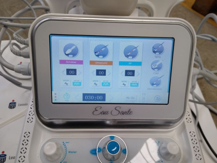 Zdjęcie przedmiotu: Cosmetic equipment set