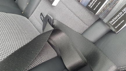 Zdjęcie przedmiotu: Mercedes-benz C 180 9G-TRONIC