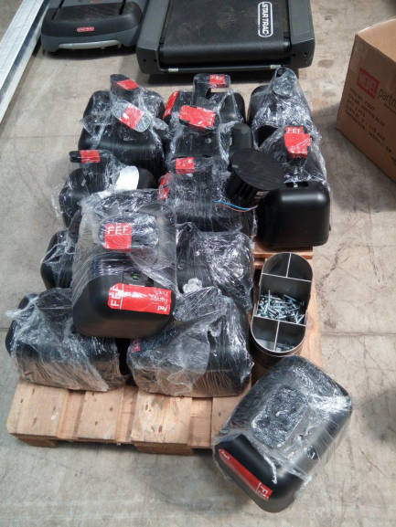 Zdjęcie przedmiotu: PACKAGE AUCTION Multimedia set (TV sets, tablets, cameras)