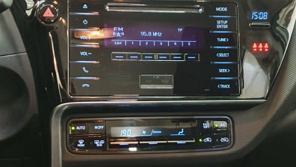 Zdjęcie przedmiotu: Toyota Auris Kombi 1.6 Active MS
