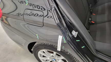 Zdjęcie przedmiotu: BMW 318i GPF Advantage aut