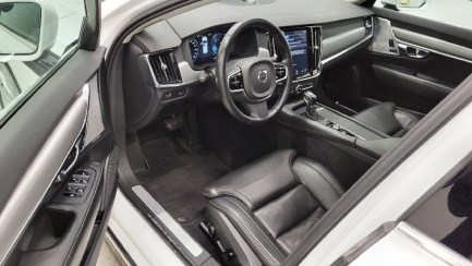 Zdjęcie przedmiotu: Volvo S90 D4 Momentum aut Oświadczenie o utracie DR