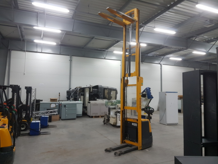 Zdjęcie przedmiotu: W&oacute;zek widłowy Jungheirich EJC214 115 535 DZ 