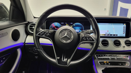 Zdjęcie przedmiotu: Mercedes-Benz E 220 d 4-Matic AMG/Avantgarde