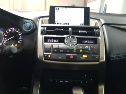 Zdjęcie przedmiotu: Lexus NX200T Comfort AWD