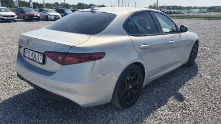 Zdjęcie przedmiotu: ALFA ROMEO GIULIA 2.0 Turbo Business aut