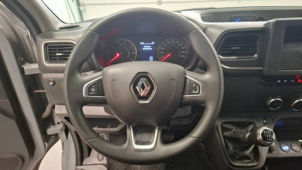 Zdjęcie przedmiotu: Renault Master FWD 2.3 dCi E6 3.5t L3H1 Pack Clim S&S+E