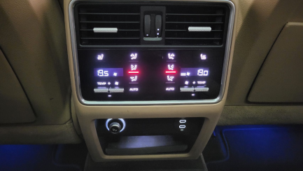 Zdjęcie przedmiotu: Porsche Cayenne Turbo Błędny wpis mocy i pojemności silnika w DR