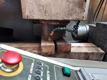 Zdjęcie przedmiotu: MAGNUM MACHINERY CO. CNC milling machine. LTD. TAIWAN VMC-850