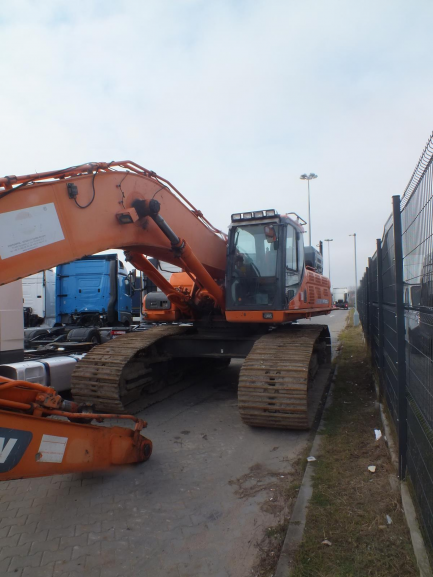 Zdjęcie przedmiotu: Koparka gąsiennicowa DOSSAN DX 530 LC-3