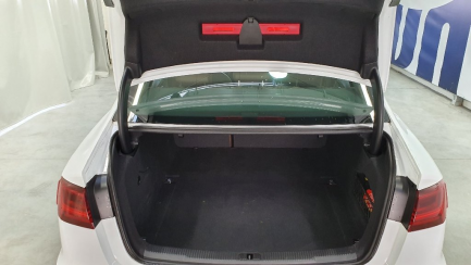 Zdjęcie przedmiotu: Audi A6 sedan  A6 2.0 TDI Quattro S tronic