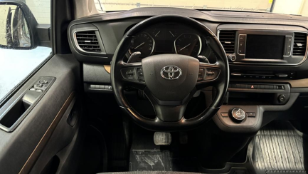 Zdjęcie przedmiotu: Toyota ProAce Verso 2.0 CRD E6.2 2.9t Medium Family S&S Aut.