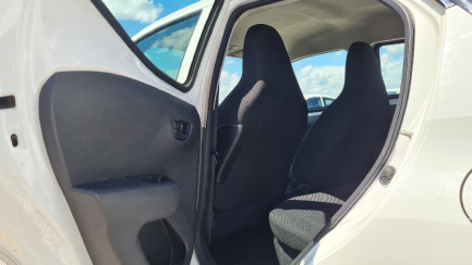 Zdjęcie przedmiotu: Toyota Aygo 1.0 VVT-i X Evidence retained electronically, possible registration of the vehicle after passing technical tests