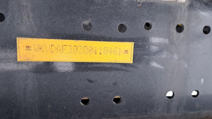 Zdjęcie przedmiotu: KASSBOHRER MEGA 39.0t Dropside