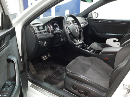 Zdjęcie przedmiotu: Skoda Superb III 2.0 TSI Sportline DSG