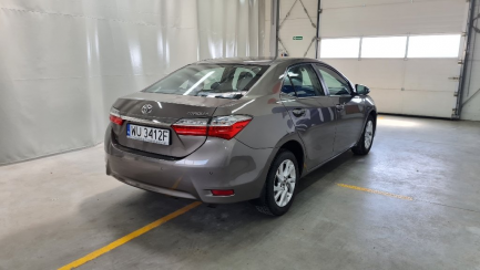 Zdjęcie przedmiotu: Toyota Corolla sedan 1.6 Comfort