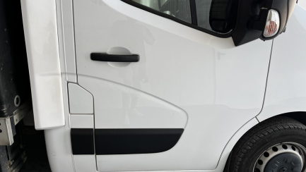 Zdjęcie przedmiotu: Renault Master FWD 2.3 dCi L3H1 Pack Clim S&S+E E6 3.5t