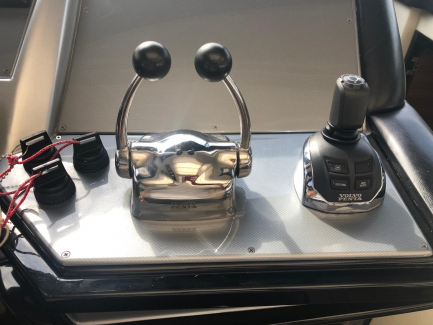 Zdjęcie przedmiotu: Yacht Marquis 500