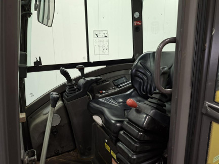 Zdjęcie przedmiotu: Mini koparka gąsiennicowa VOLVO EC20D