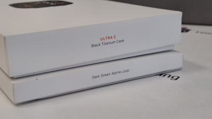 Zdjęcie przedmiotu: Zegarek / Smartwatch Apple Watch Ultra 2 GPS + Cellular 49mm koperta tytanowa (czarny) + opaska Trail rozmiar M/L (czarny) kod prod. MX4R3WB/A