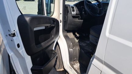 Zdjęcie przedmiotu: Opel Movano E6.4 3.5t L3H2